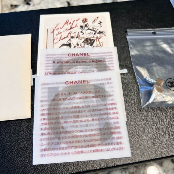 Luxurious Chanel shoes - Picture 9 of 11